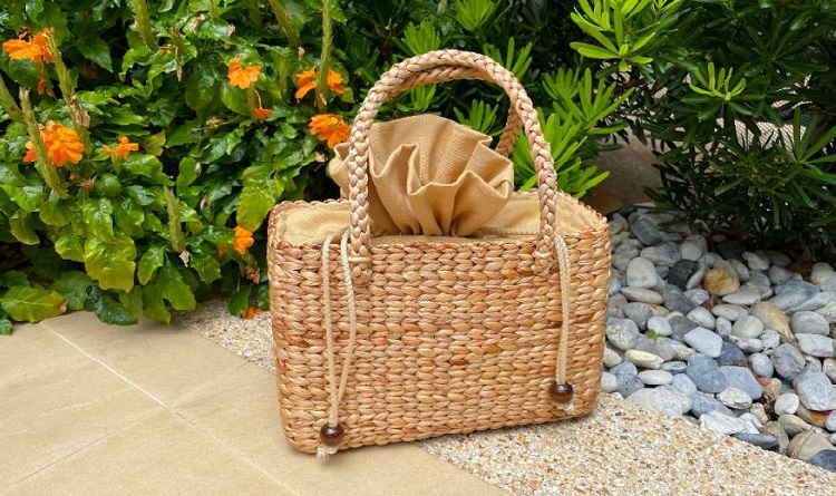 Unique and Interesting! Here are 6 Craft Products from Water Hyacinth ...